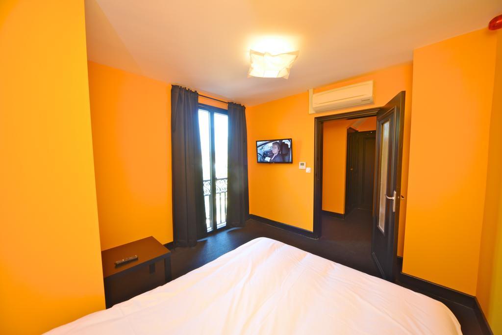 Logis - Hotel Restaurant La Mire Vierzon Rum bild