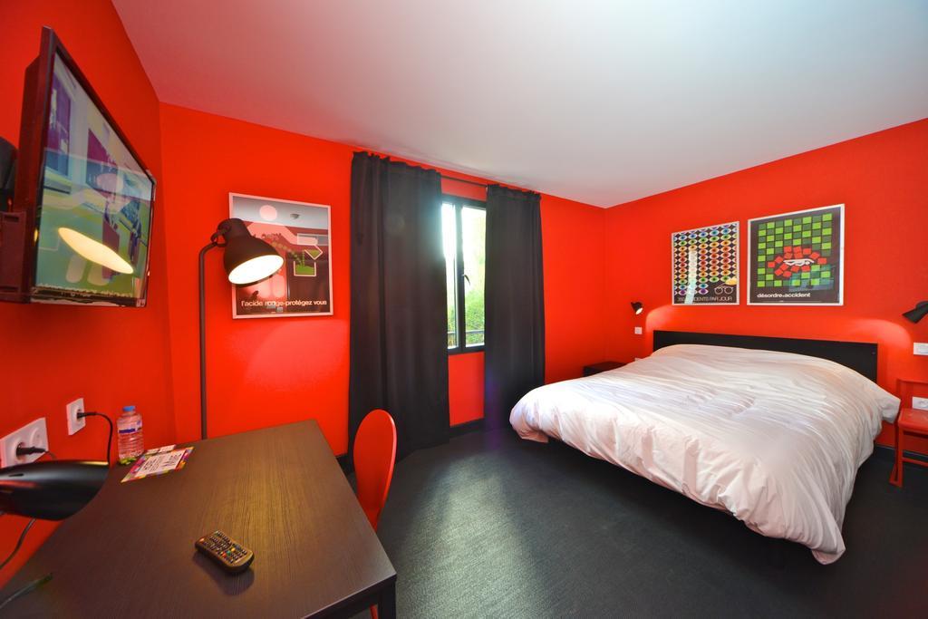 Logis - Hotel Restaurant La Mire Vierzon Rum bild