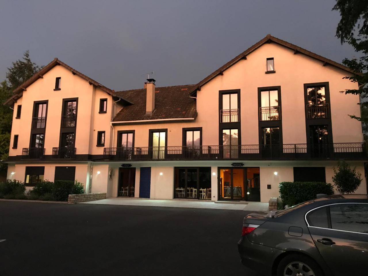 Logis - Hotel Restaurant La Mire Vierzon Exteriör bild